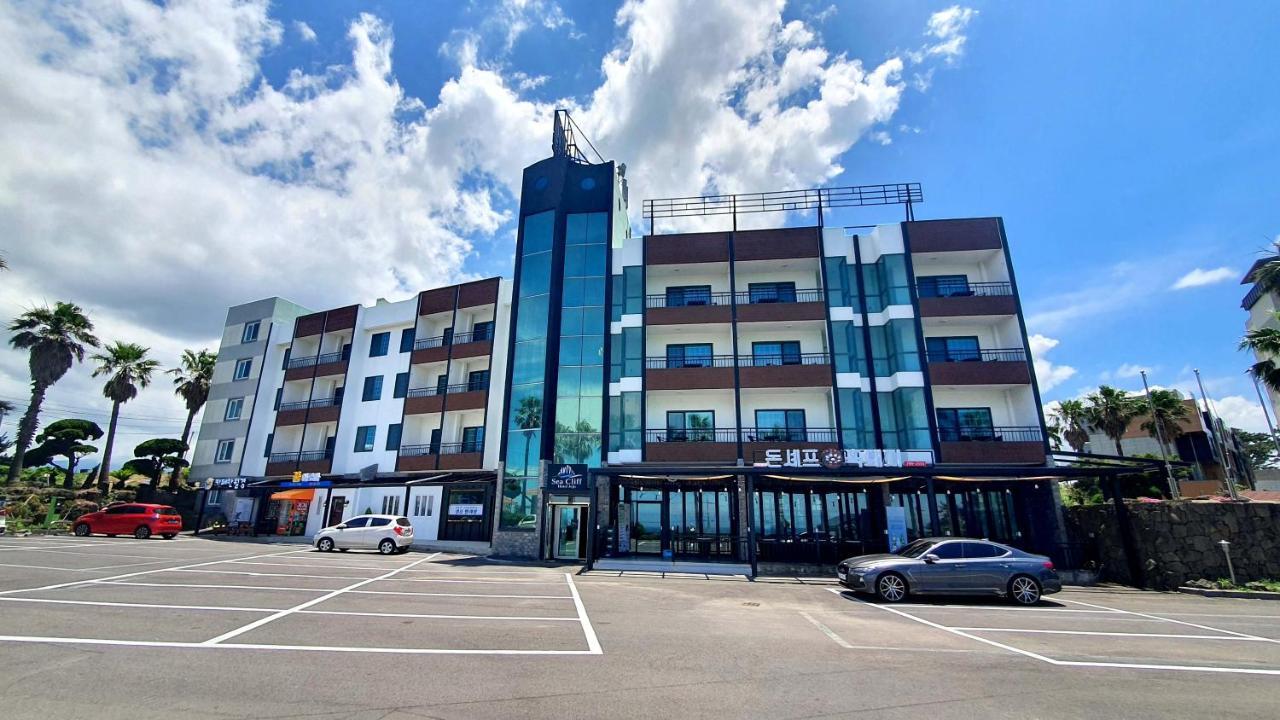 Sea Cliff Hotel Чеджу Екстериор снимка