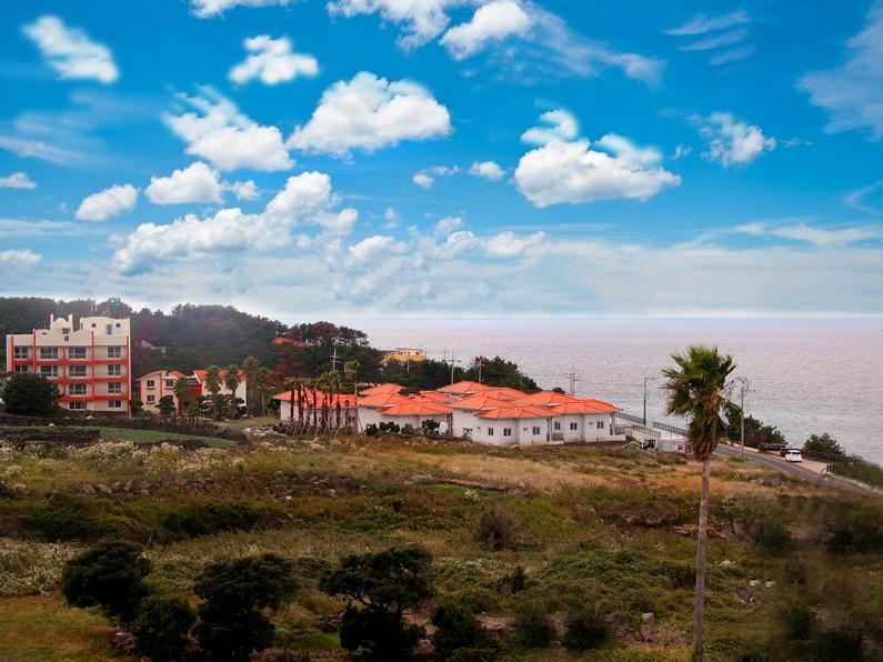 Sea Cliff Hotel Чеджу Екстериор снимка
